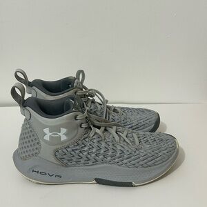 Under Armour HOVR
Basketball Sneaker Men,s Size 8.5